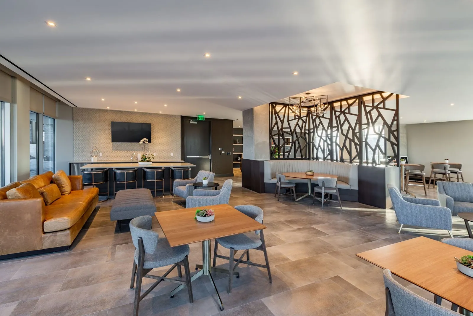 interior-clubroom