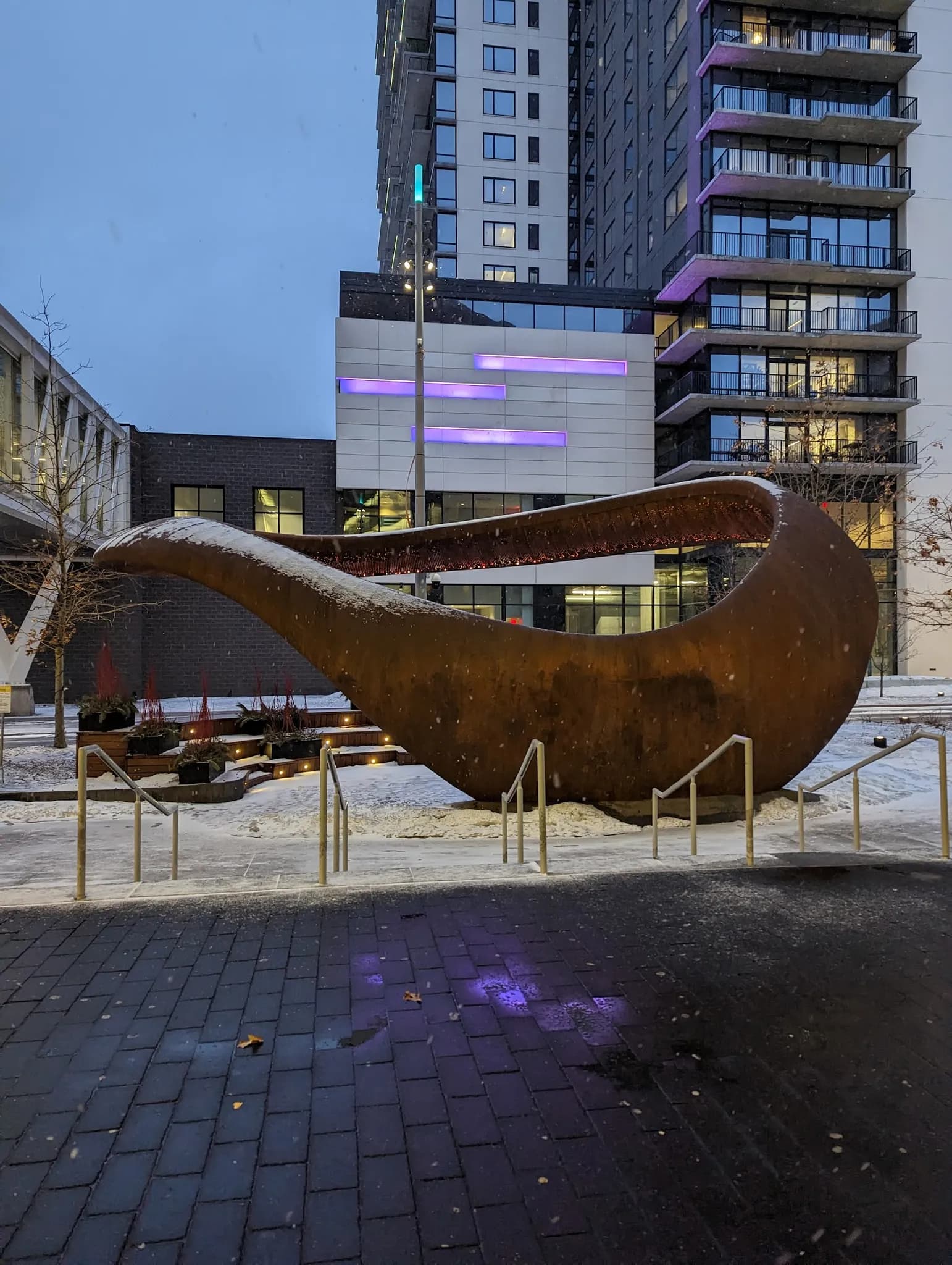 exterior-sculpture