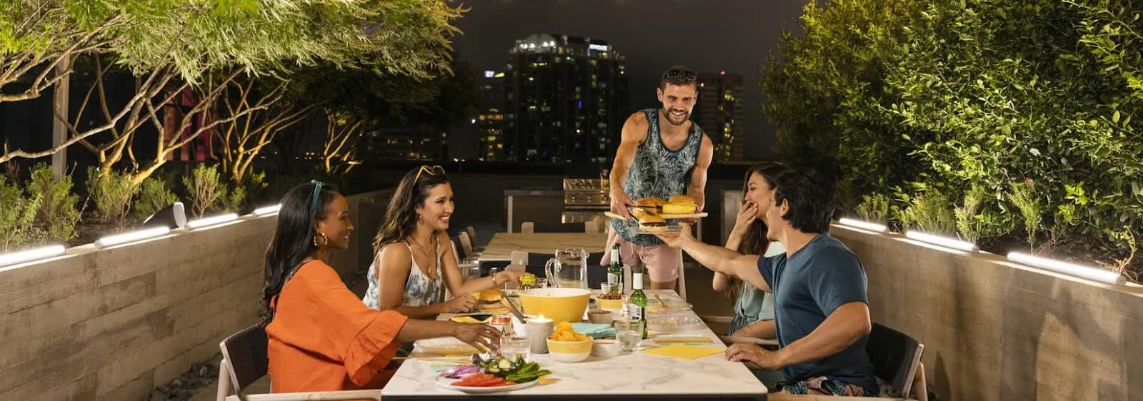 dining-rooftop