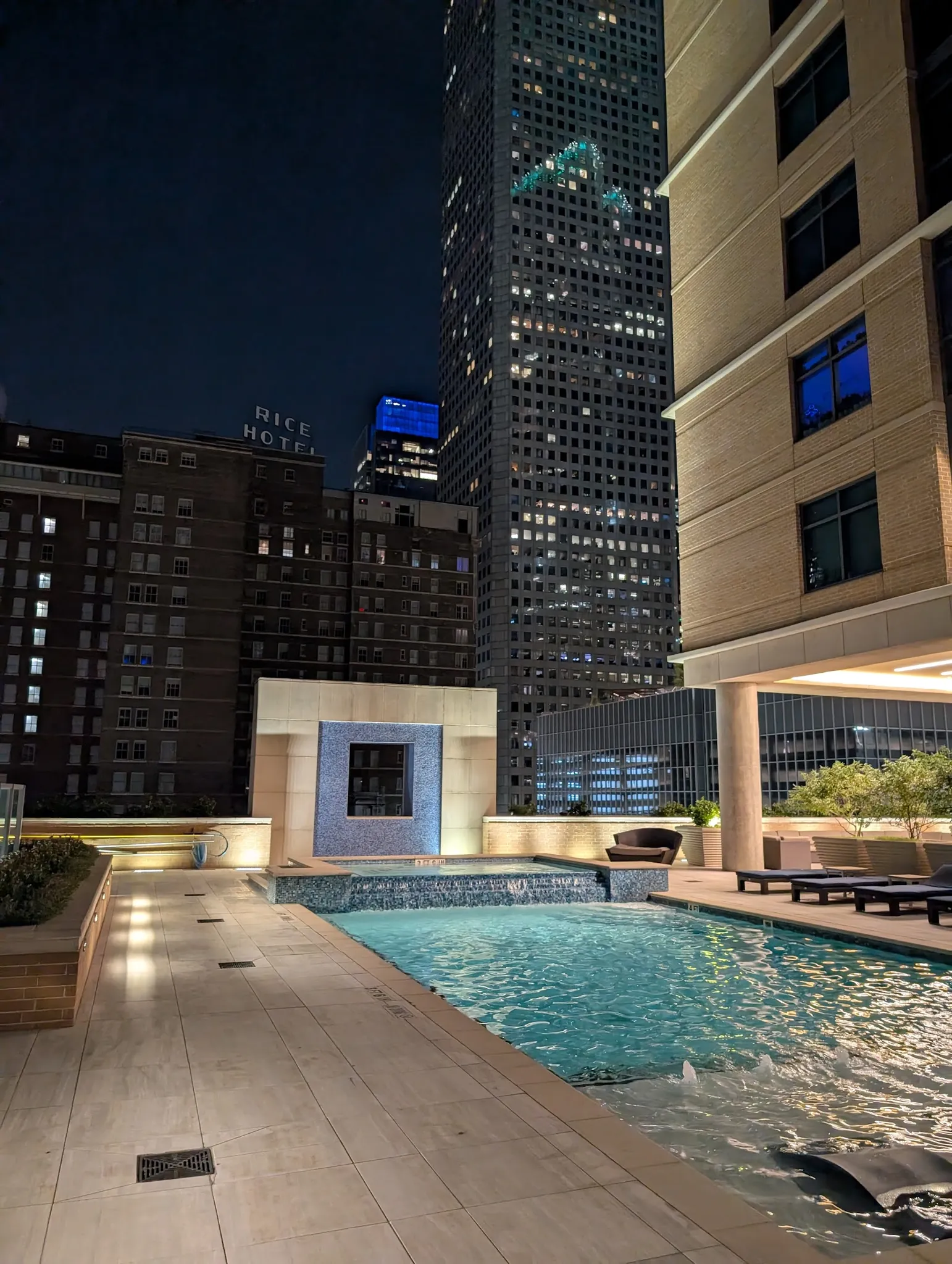 amenities-pool-2