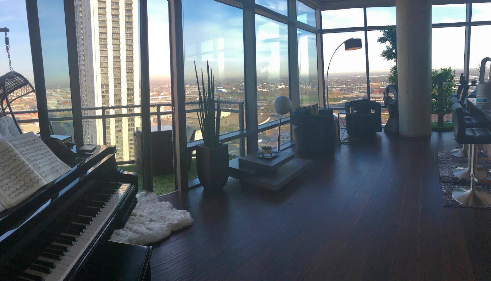 amenities-skylounge