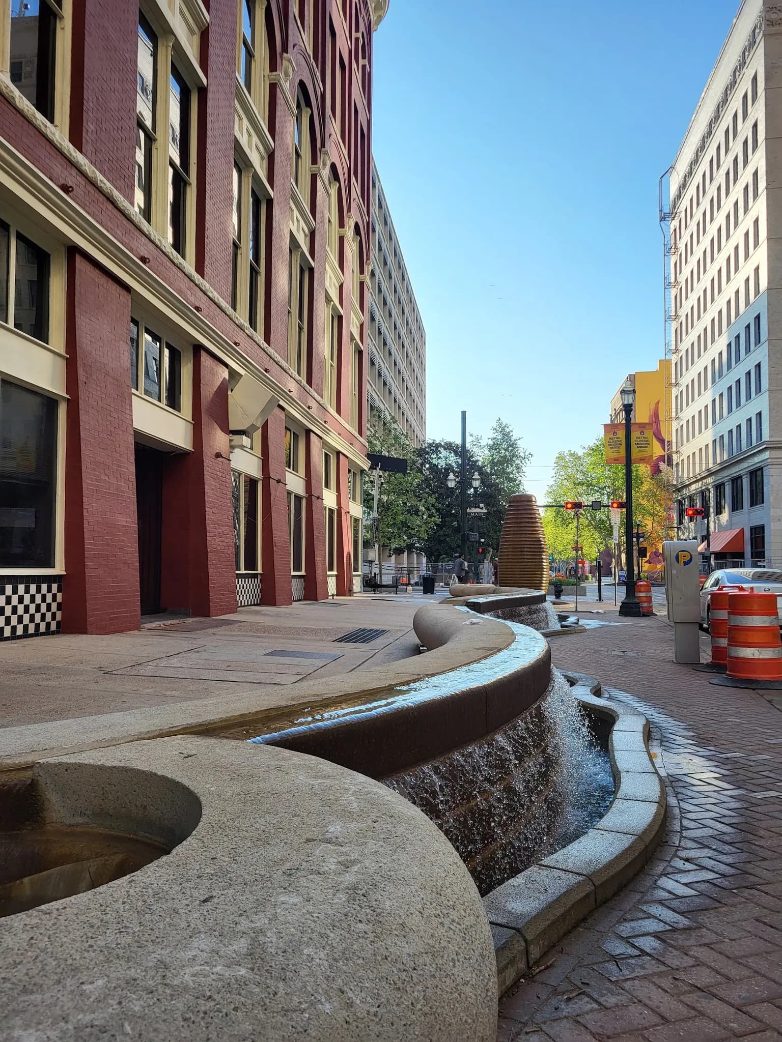 exterior-streetfountain