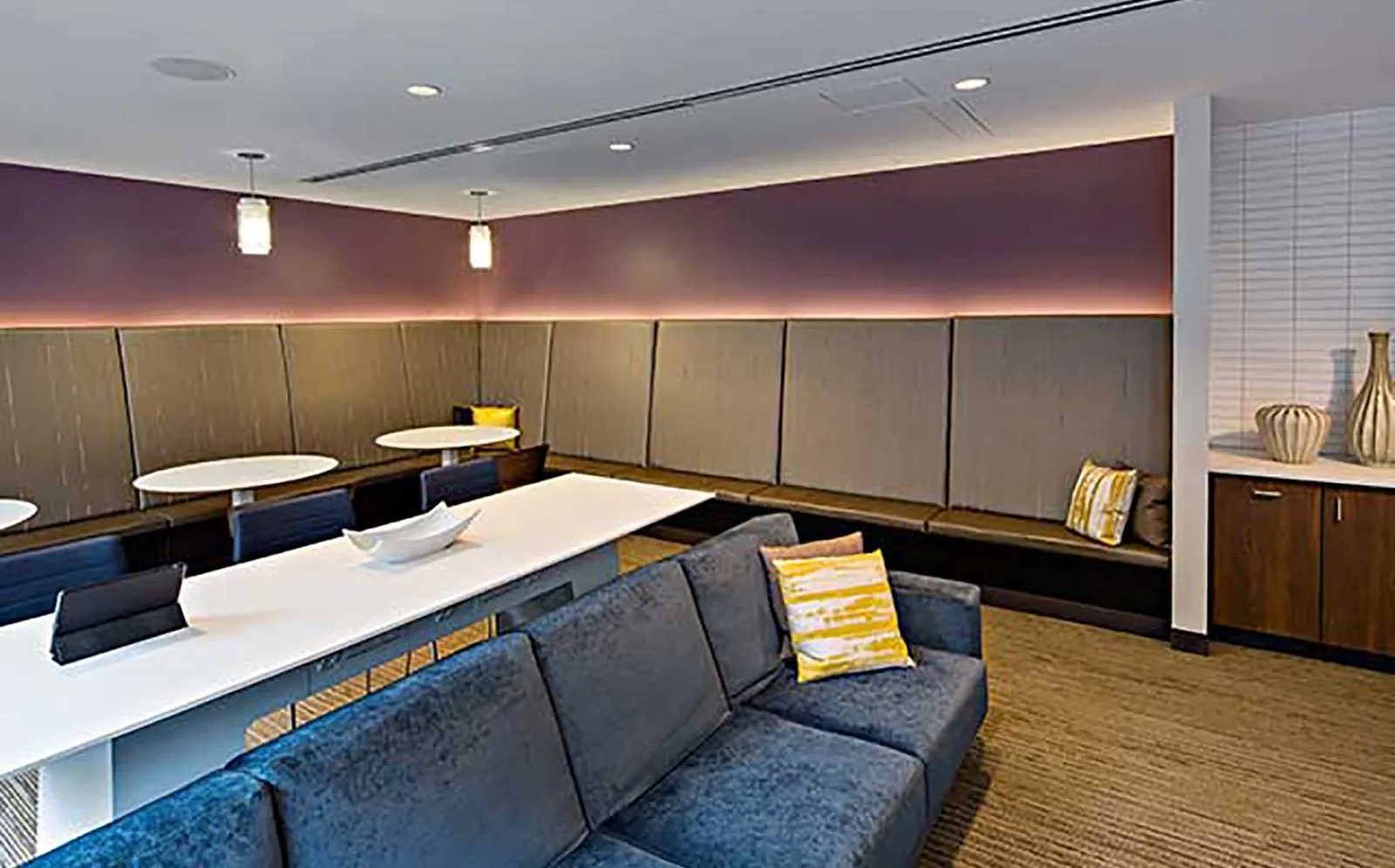 interior-lounge