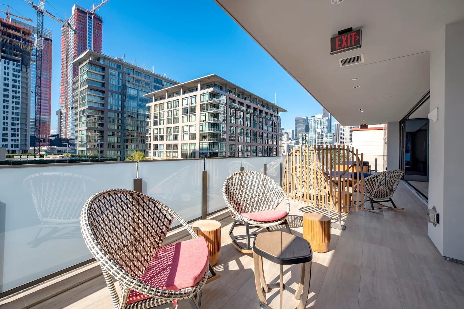 amenities-balcony