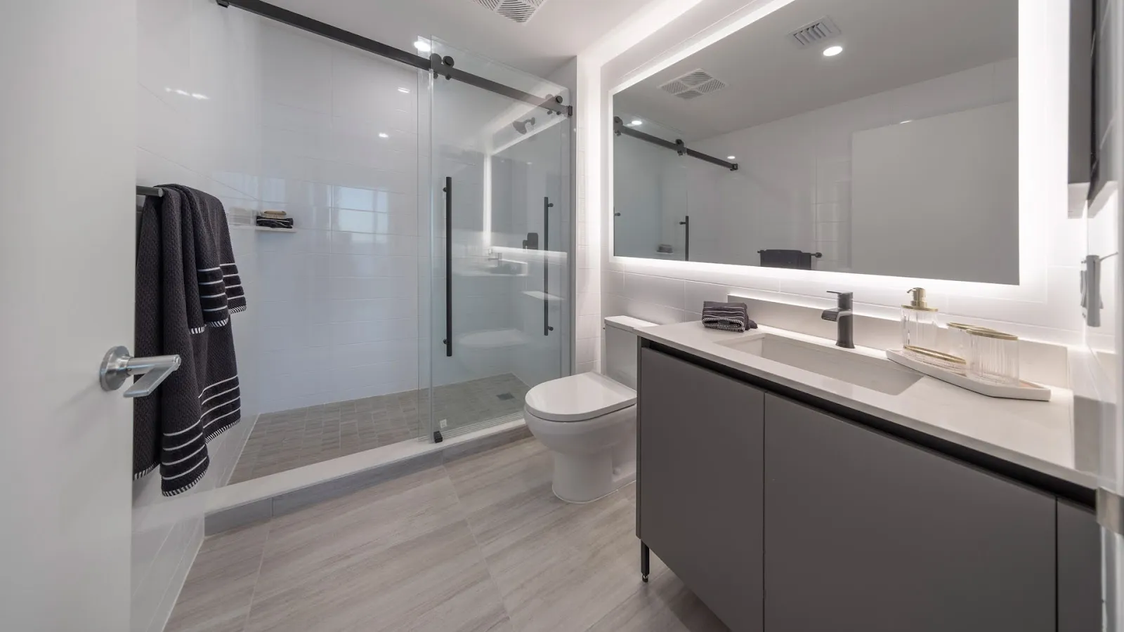 bathroom-shower