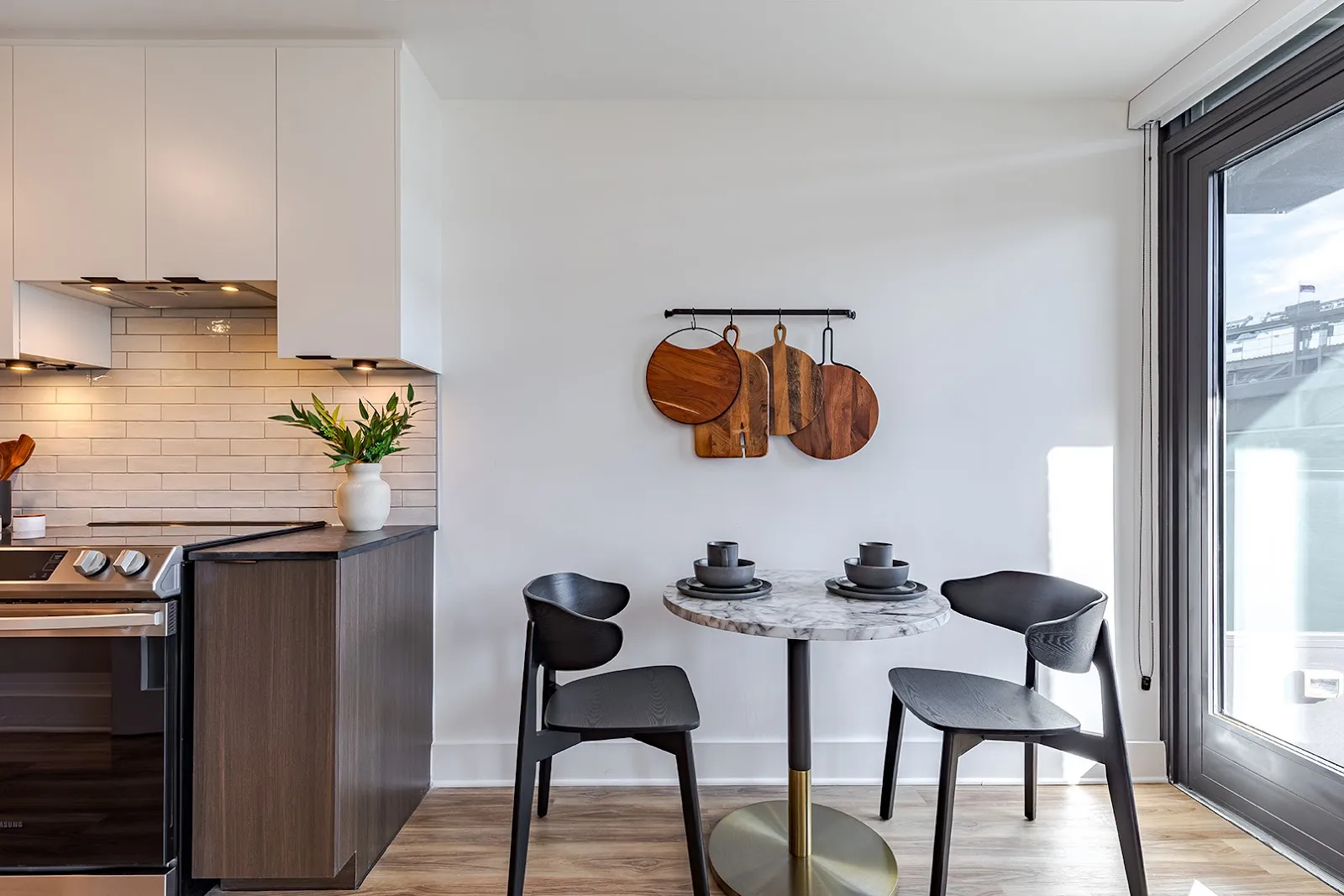 dining-breakfasttable