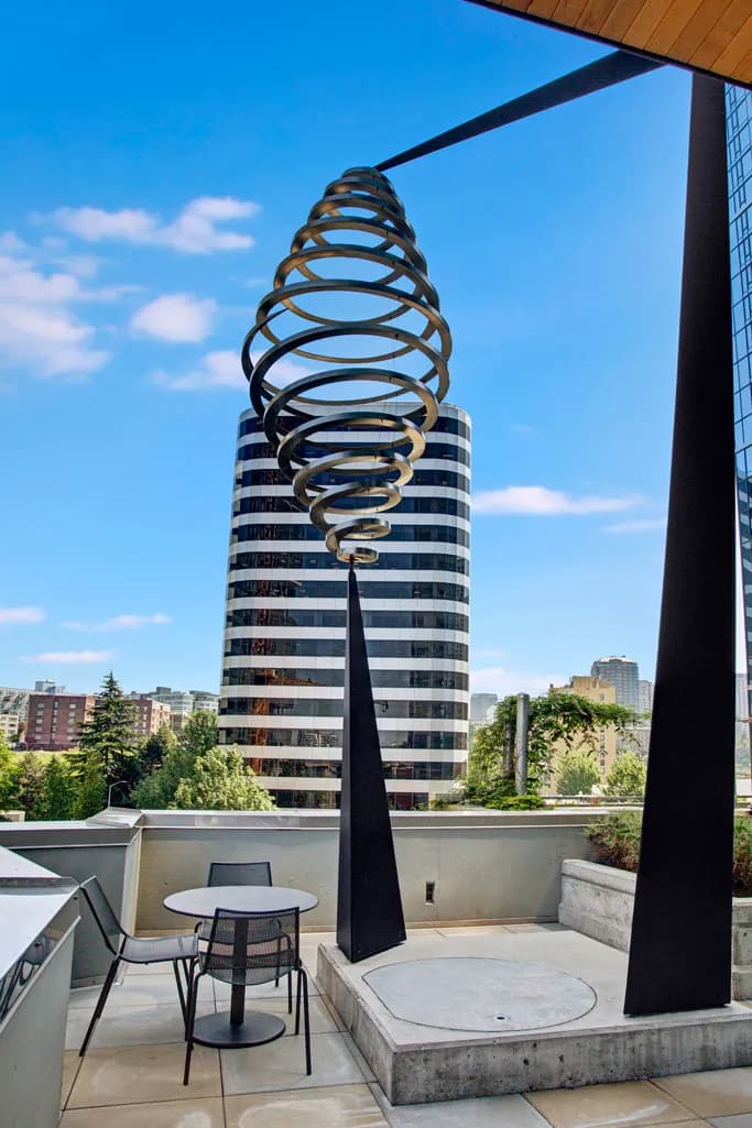 amenities-sculptureterrace