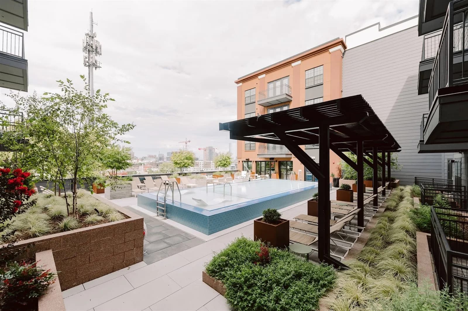 amenities-pooldeck