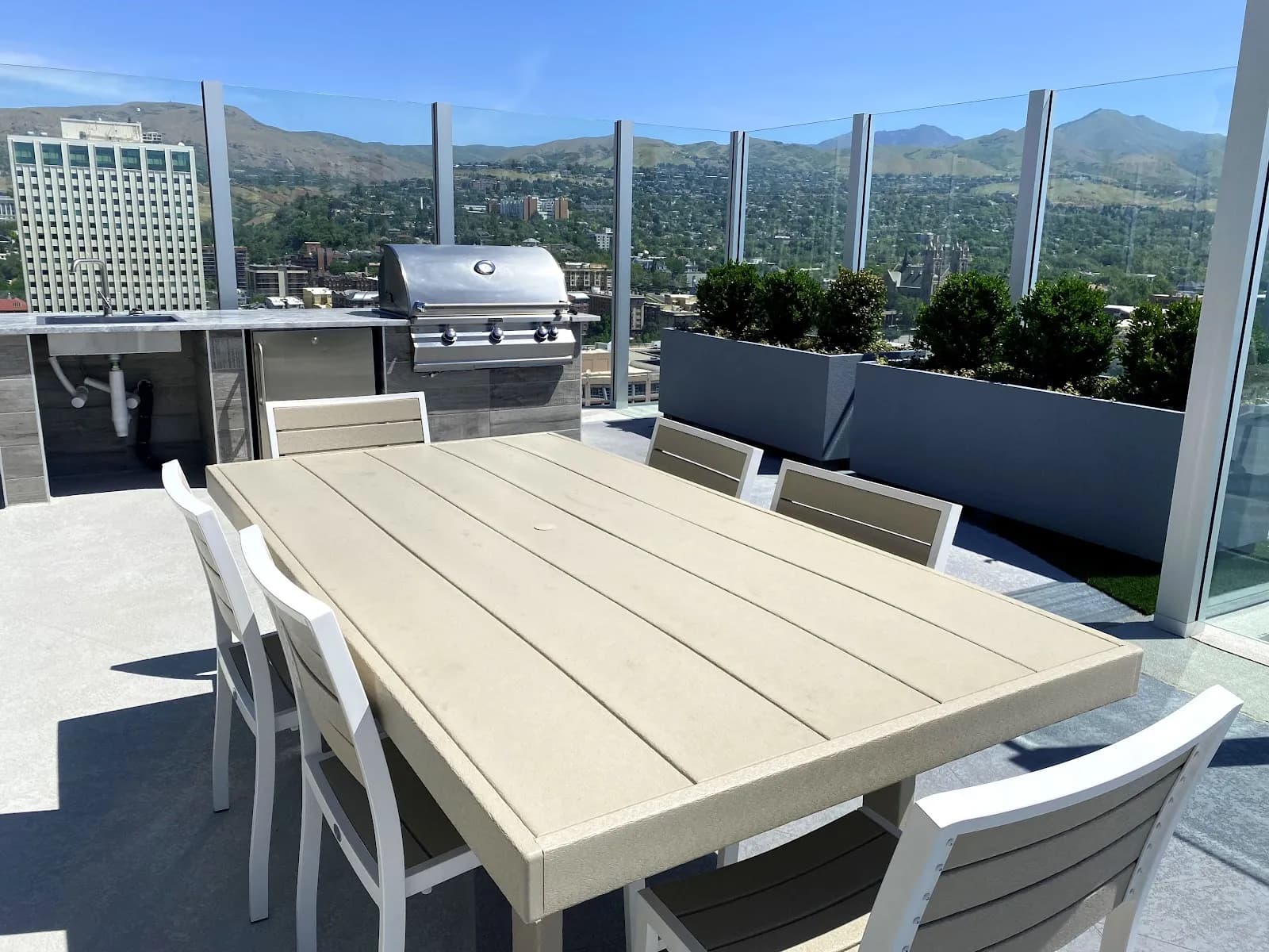 amenities-grilldining