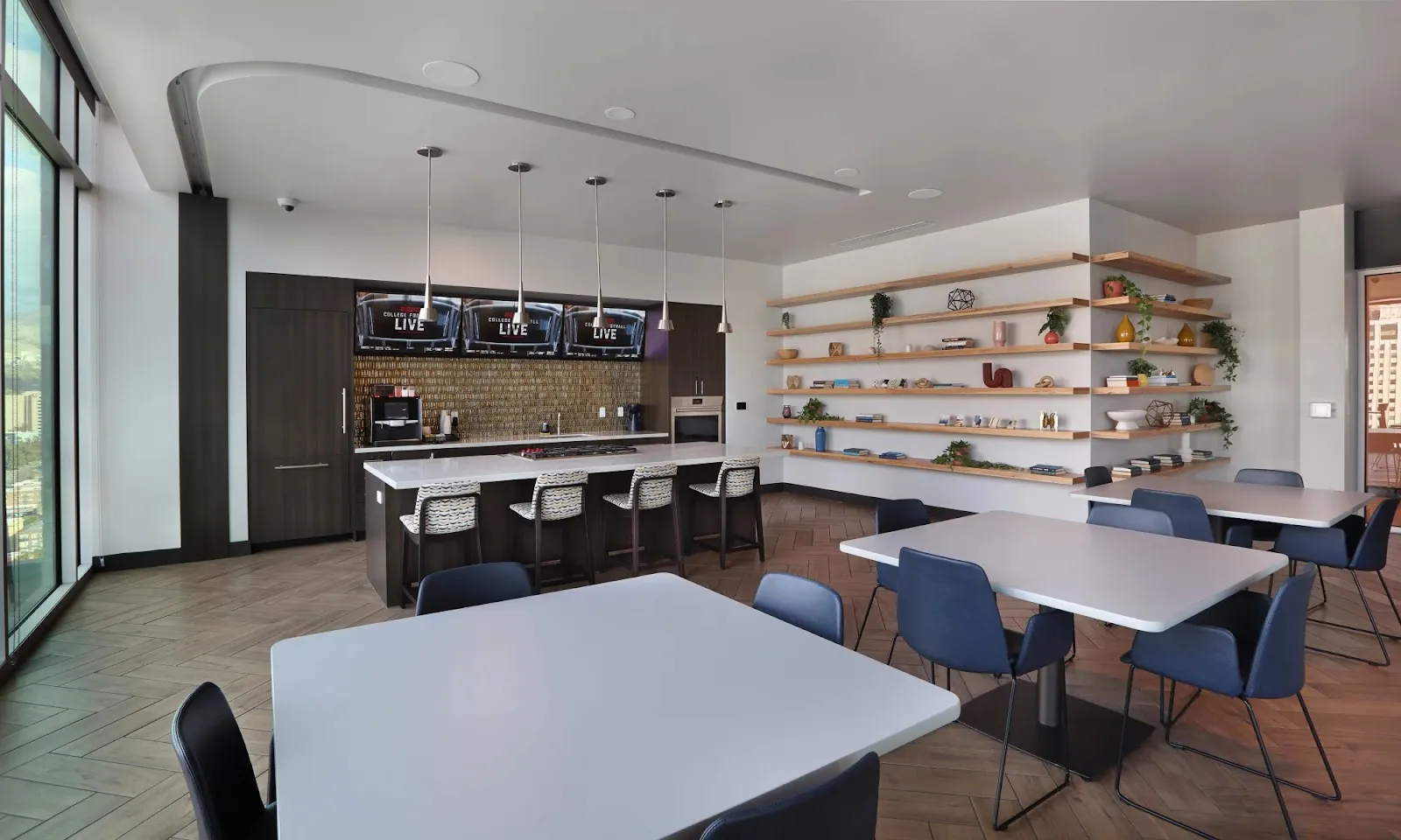 dining-clubkitchen