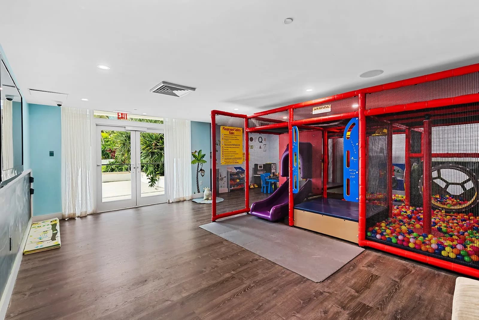 amenities-playroom