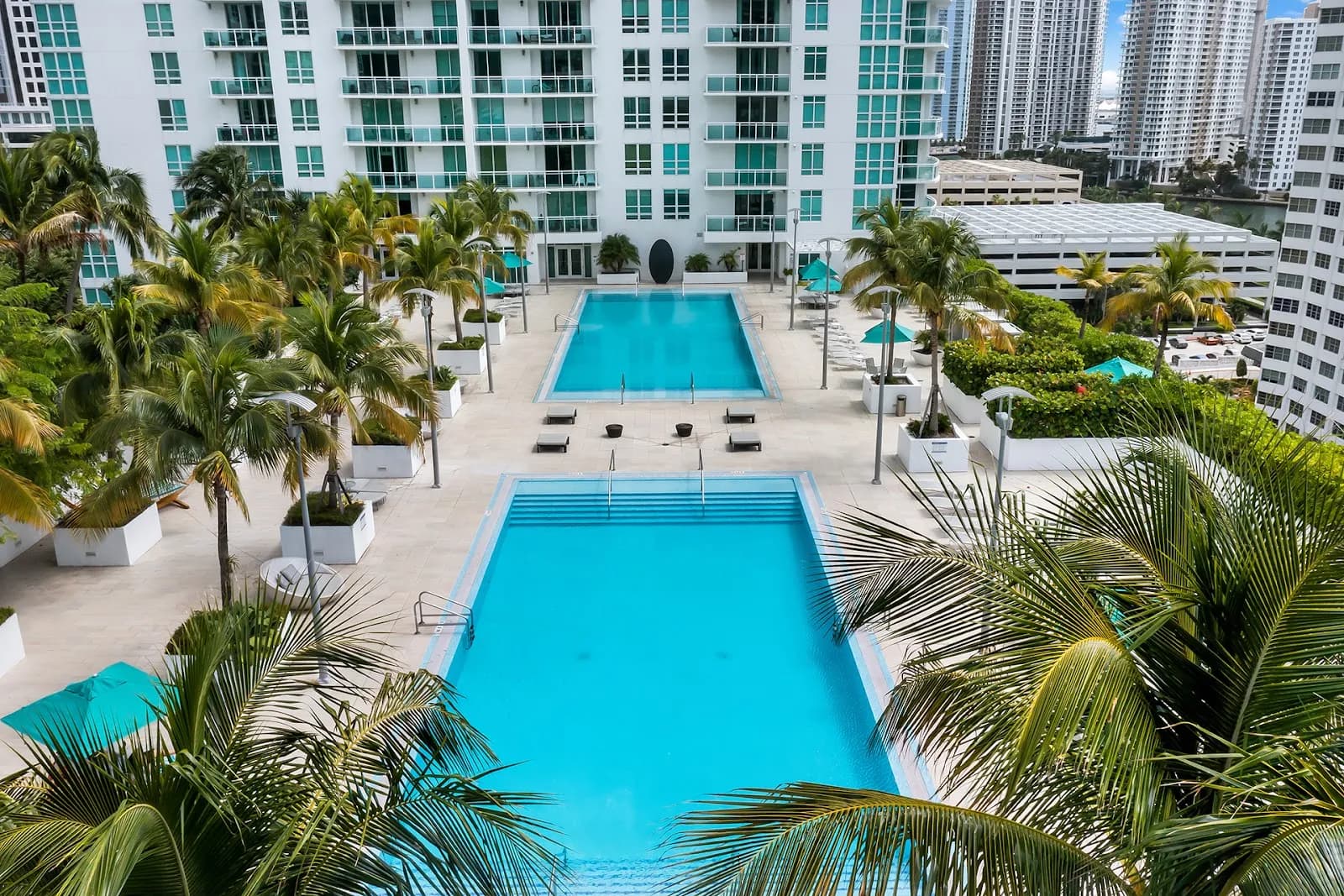 amenities-pooldeck