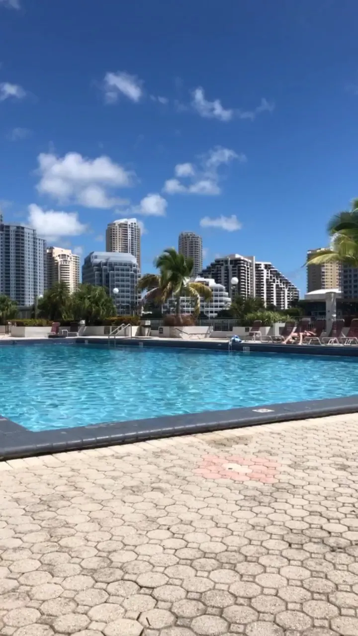 amenities-poolvideo