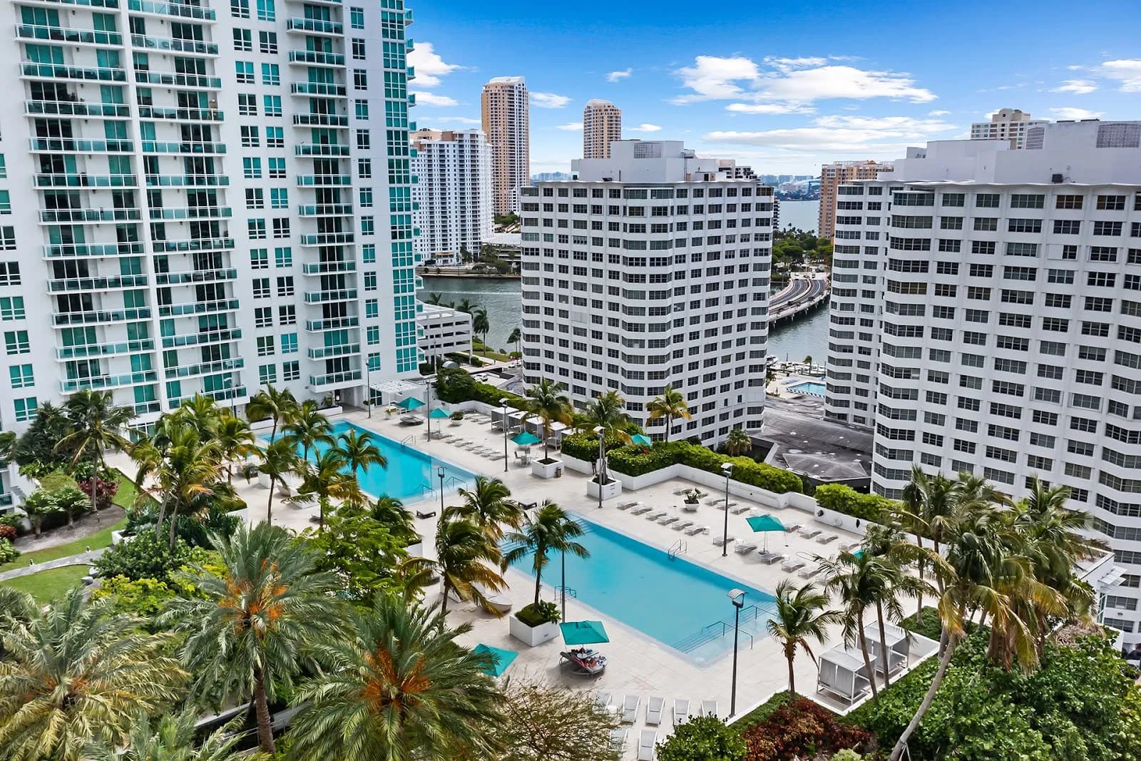 other-poolcourtyardview