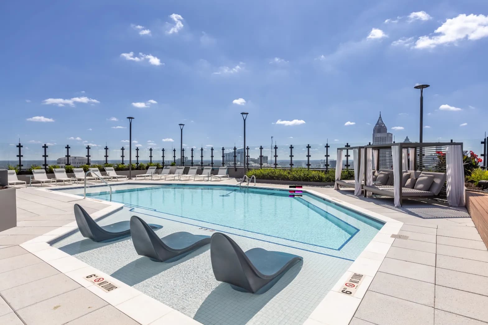 amenities-pool