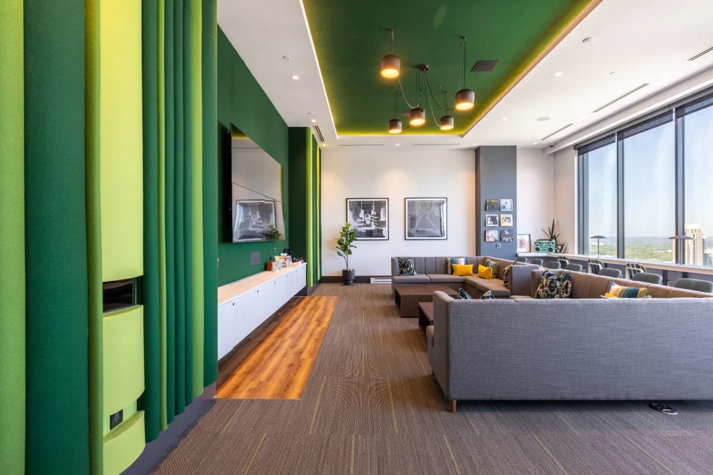 interior-greenlounge