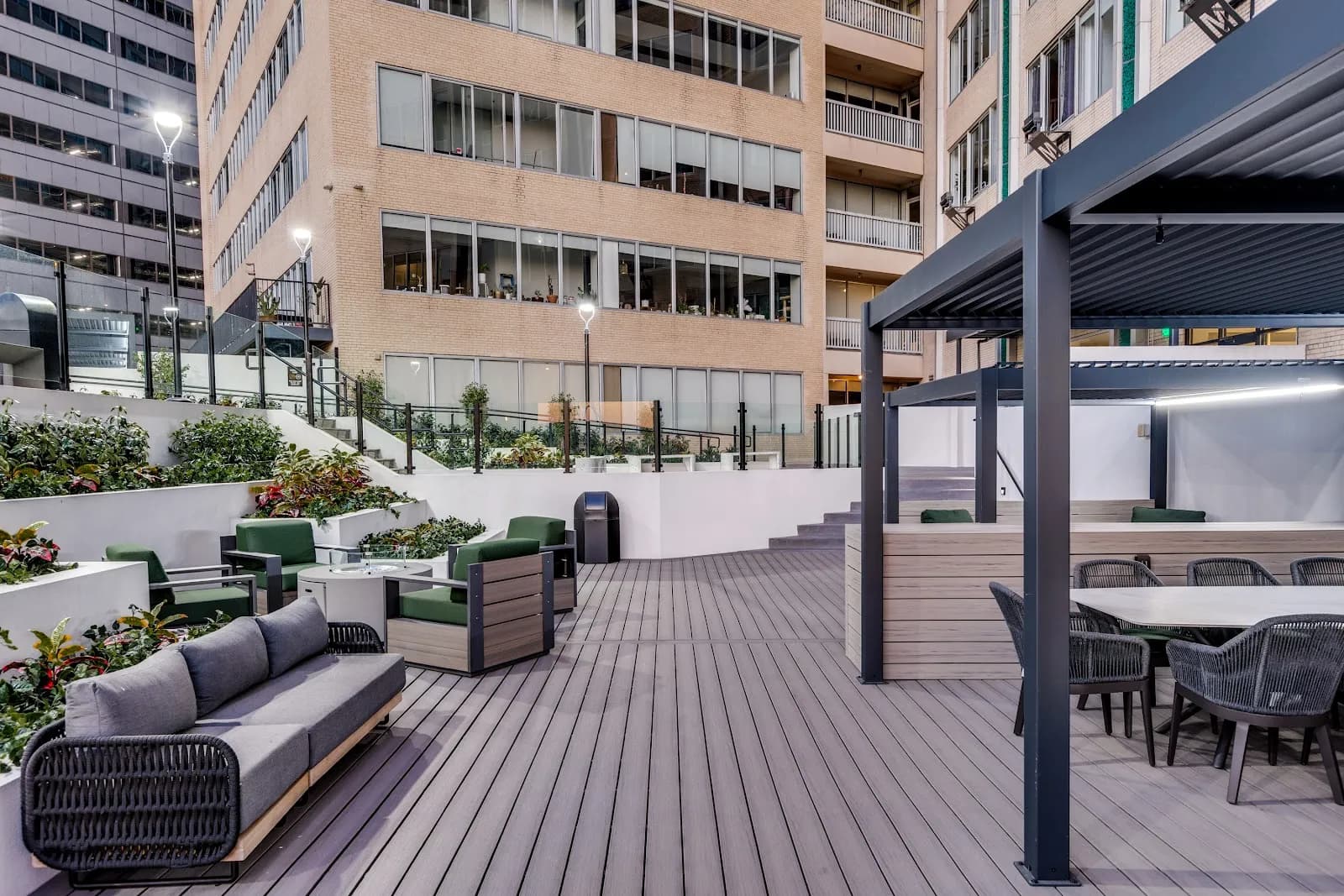 amenities-courtyard