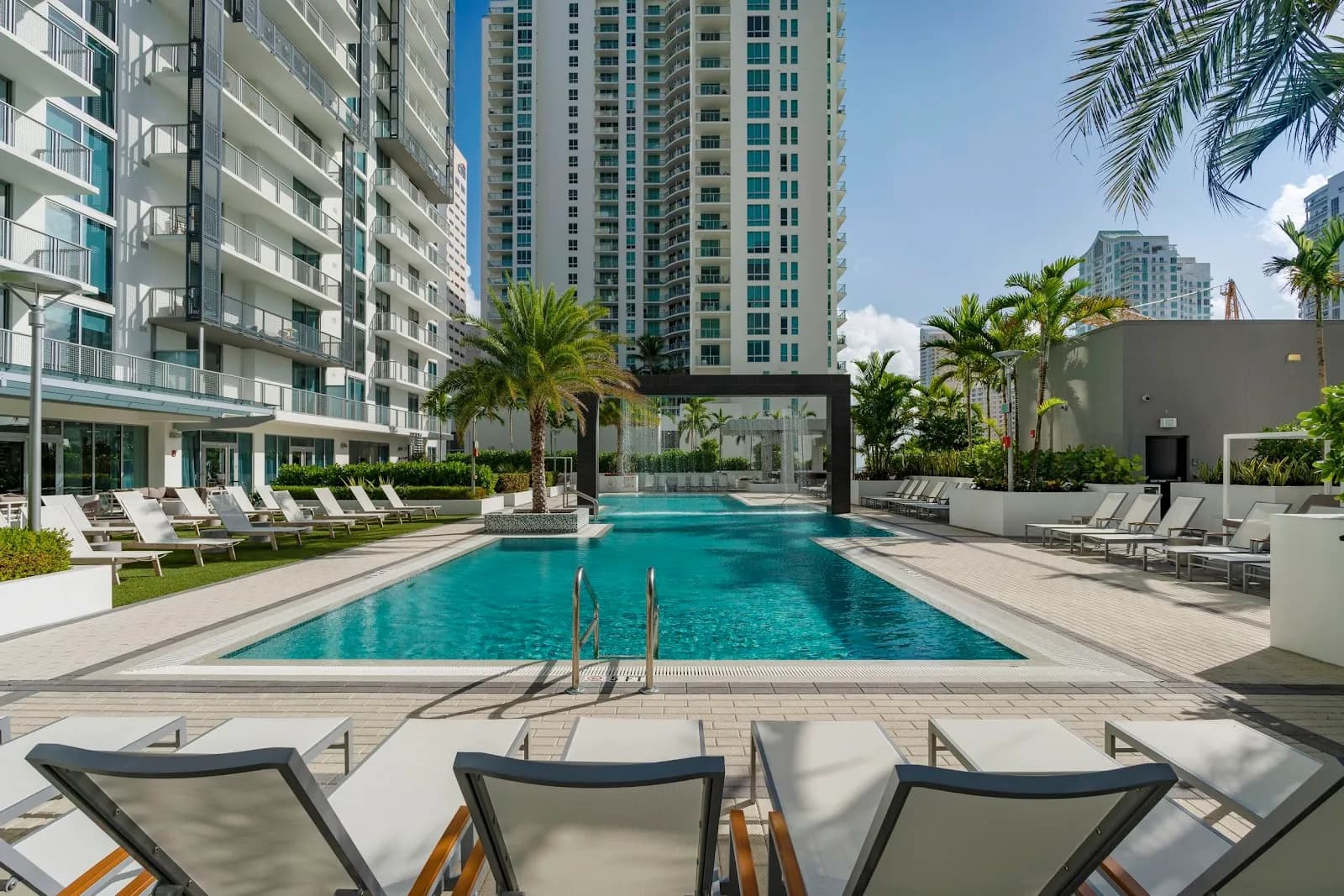 amenities-pool