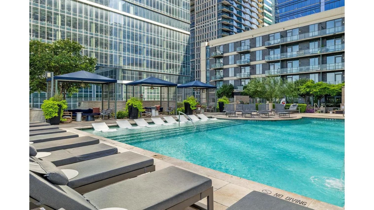 amenities-pool