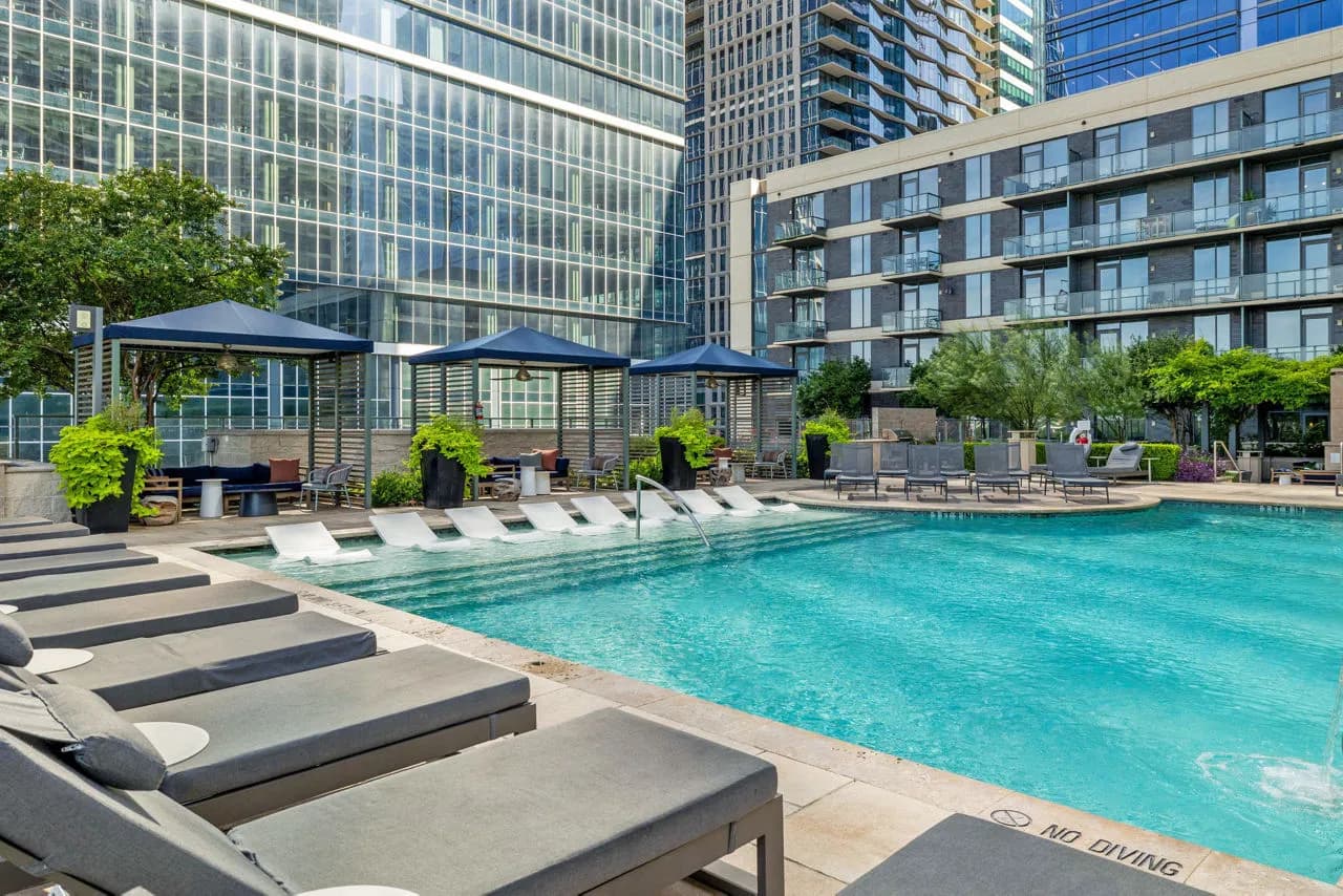 amenities-pool-2