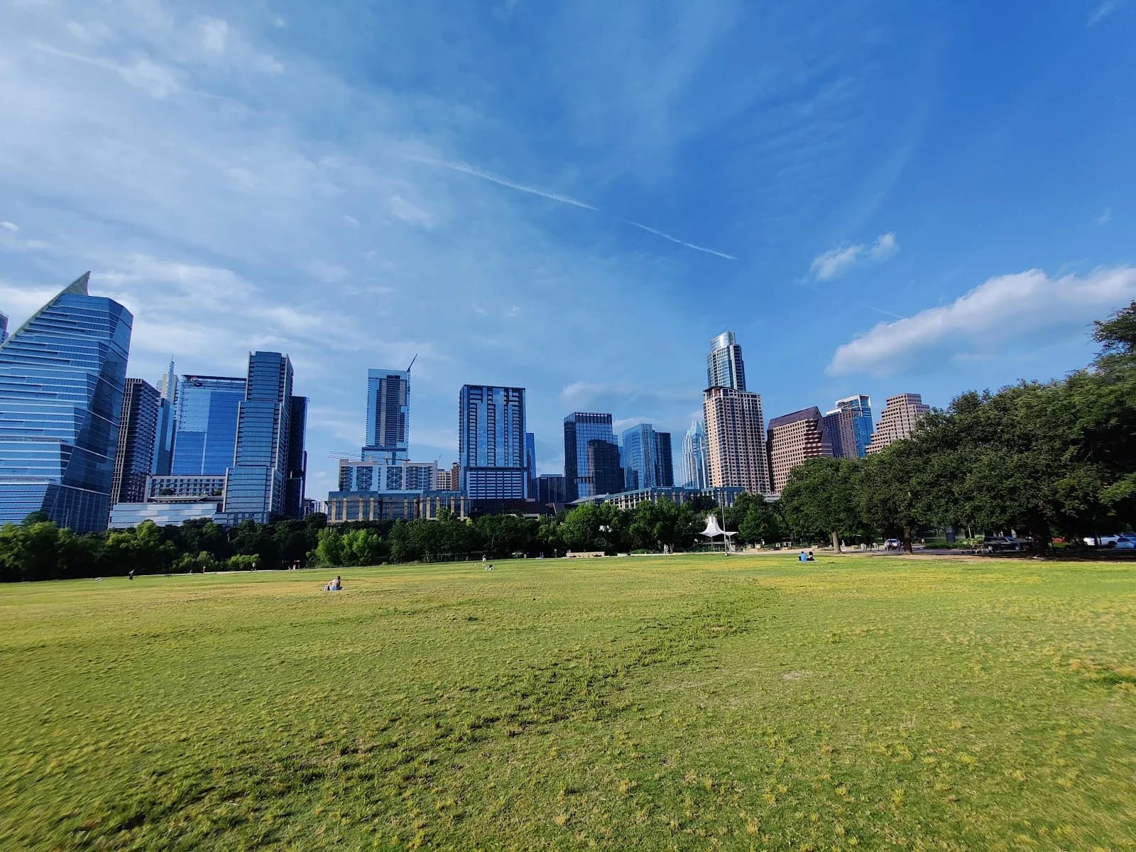 exterior-skylineparkview