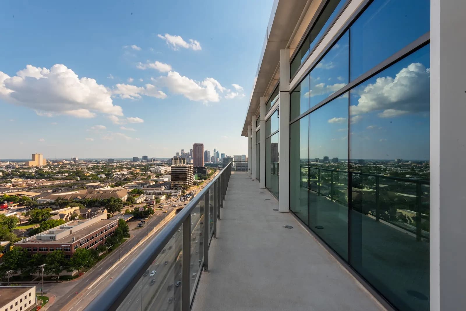 exterior-balconyview