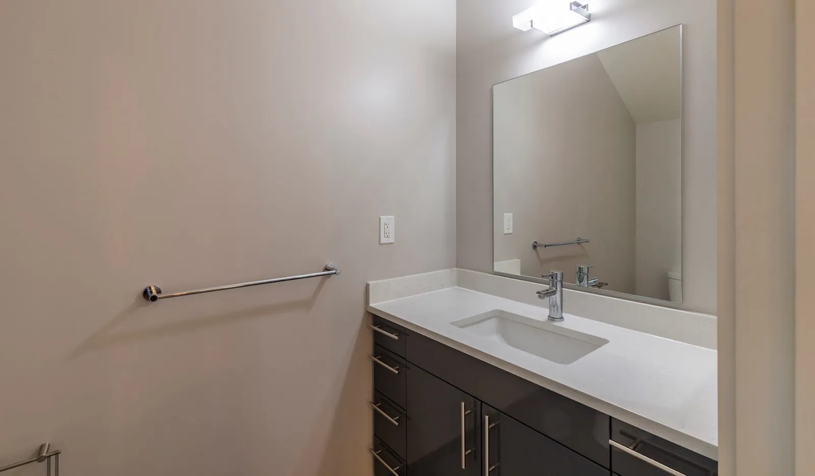 bathroom-vanity