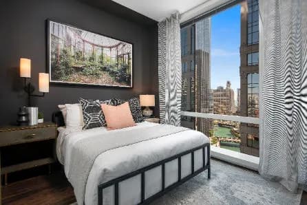bedroom-bedroomwindow