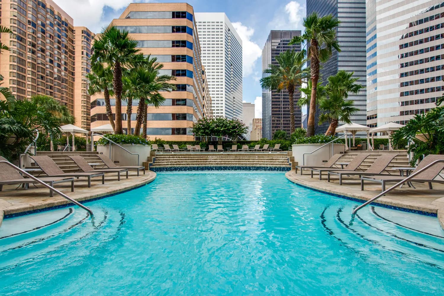 amenities-pooldeck