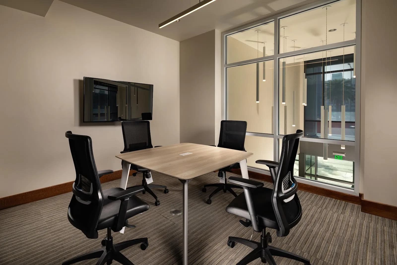 amenities-meetingroom
