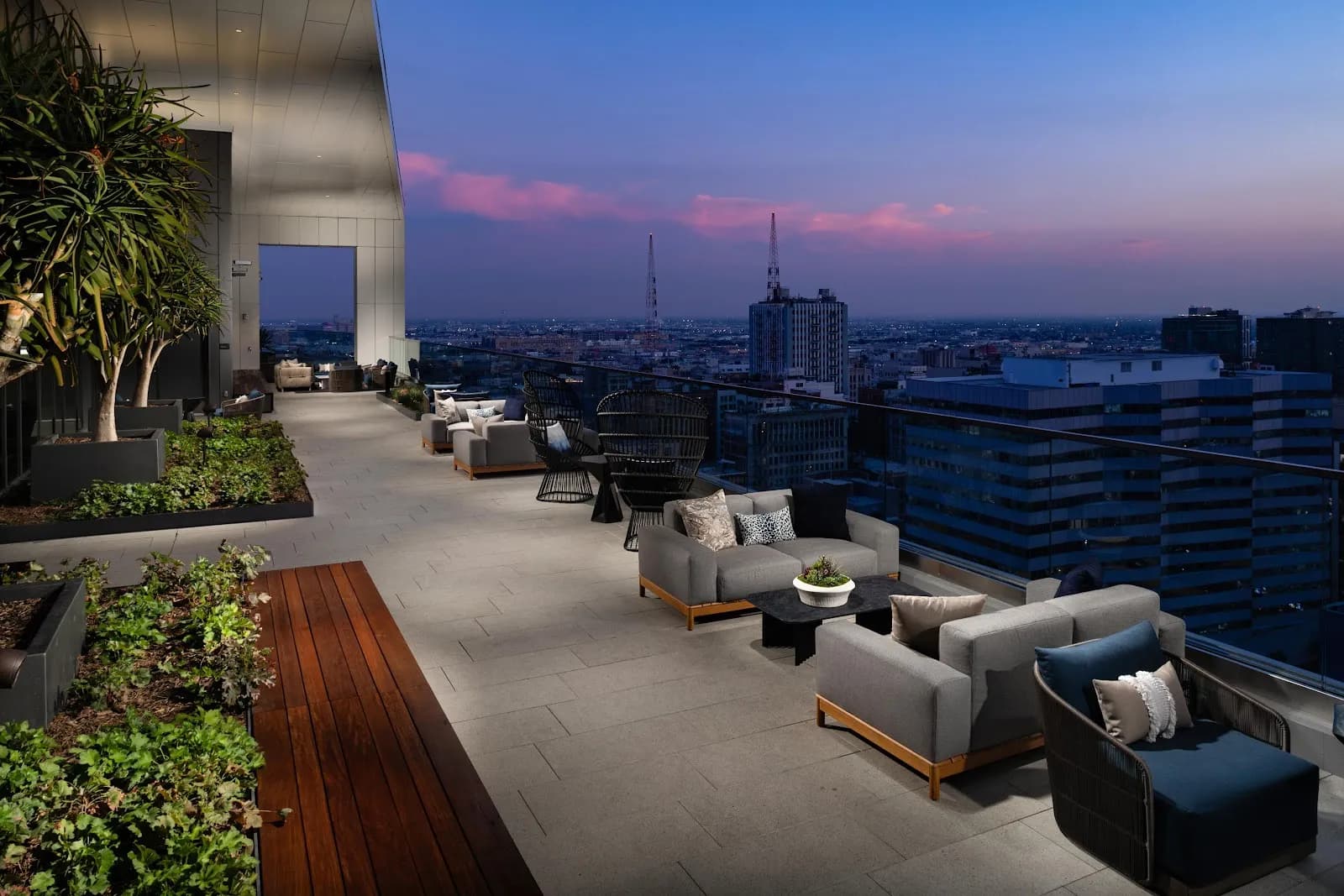 amenities-rooftoplounge