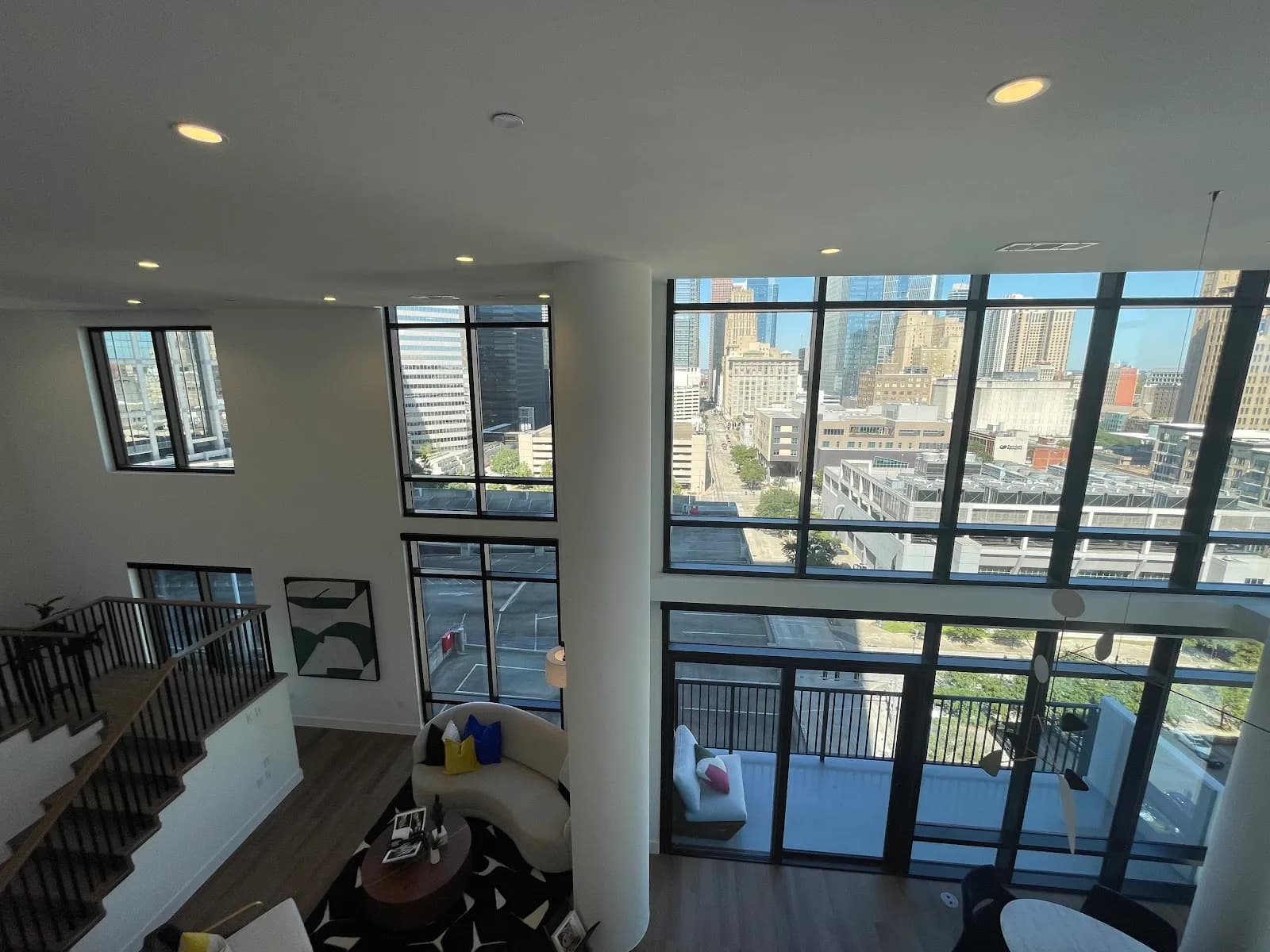 interior-loftoverview