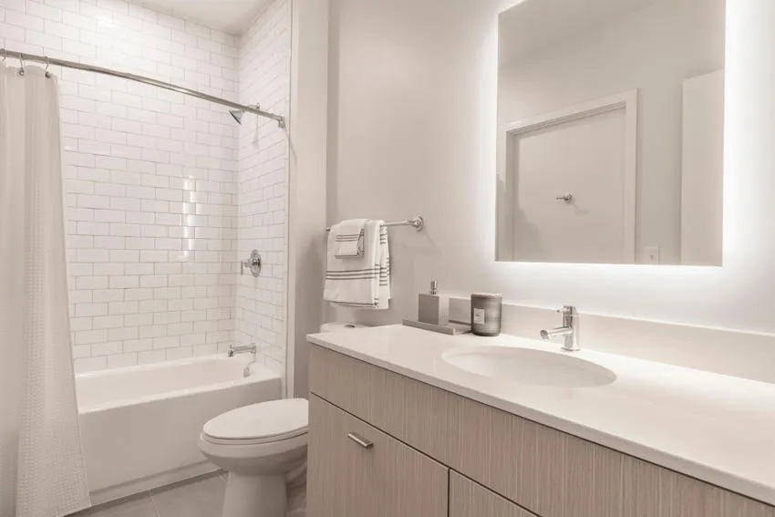 bathroom-tubbathroom