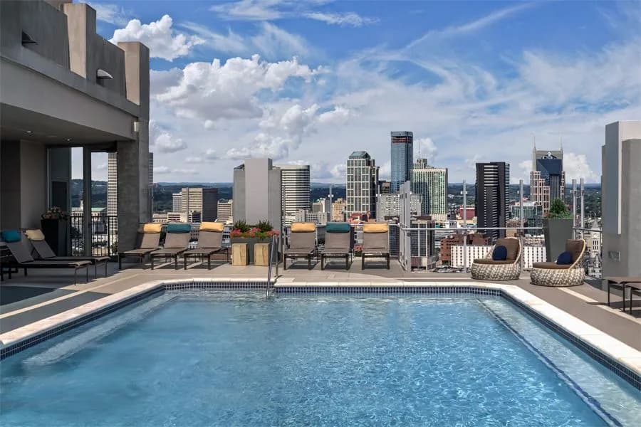 amenities-pool