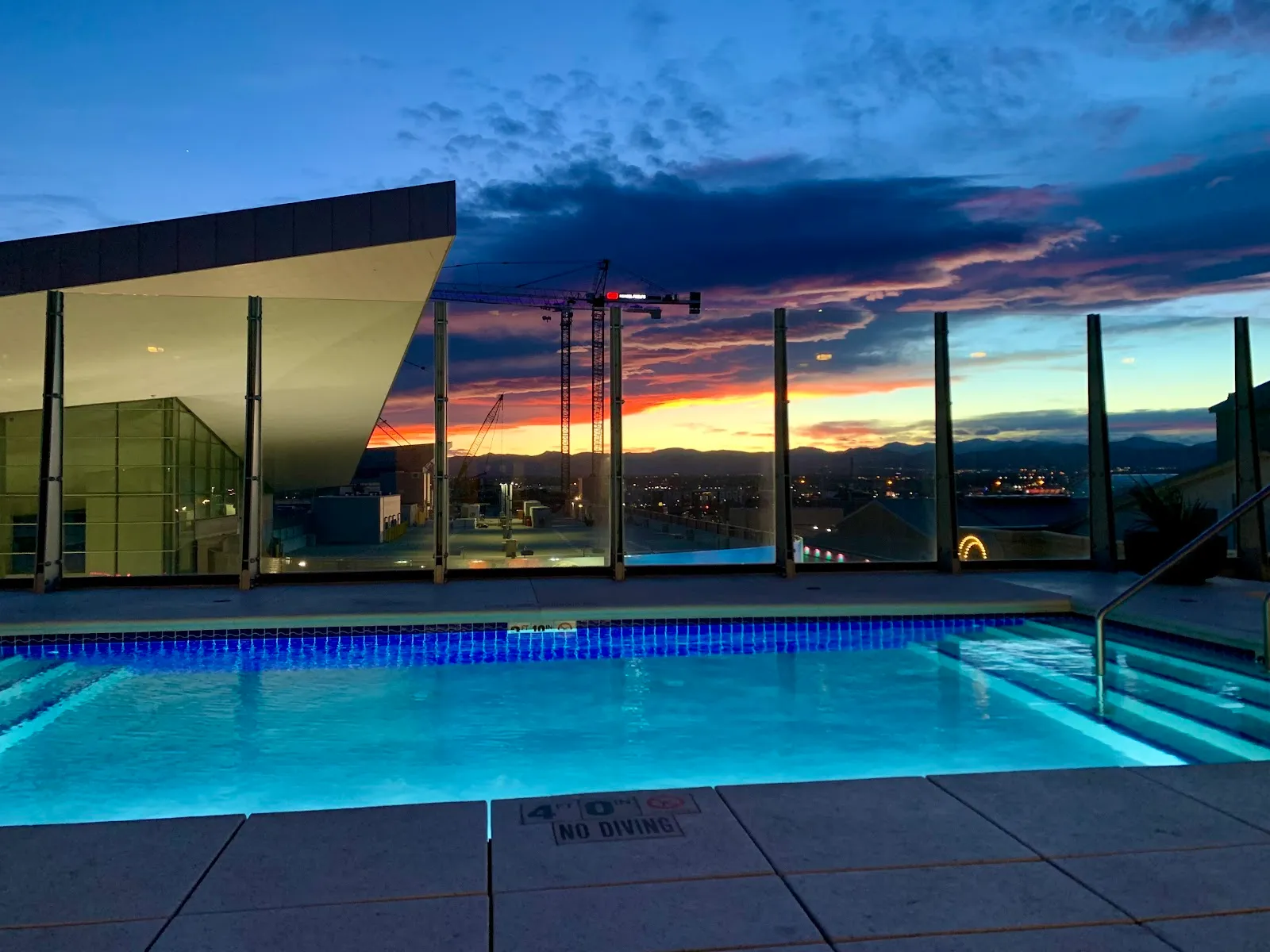 amenities-rooftoppool