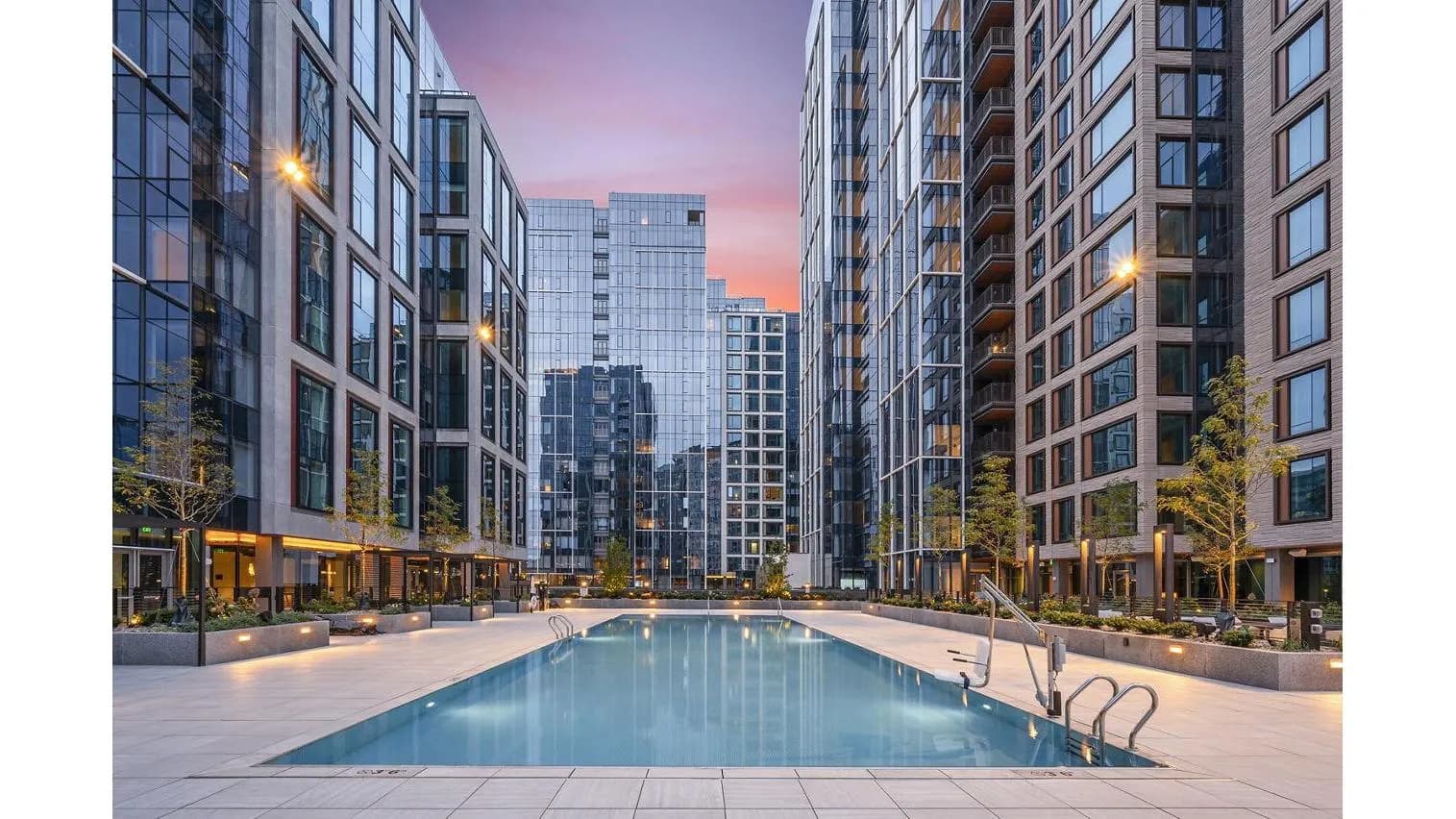 amenities-courtyardpool