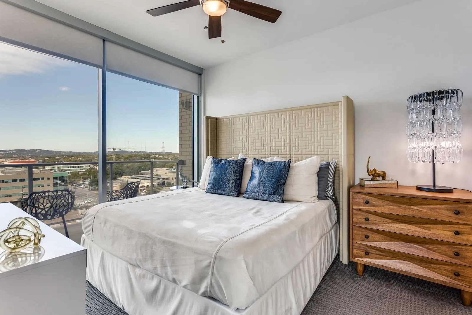 bedroom-cityviewbedroom