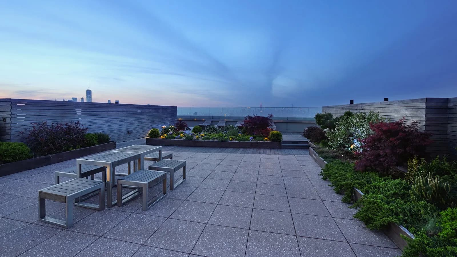 amenities-rooftopgardentwilight