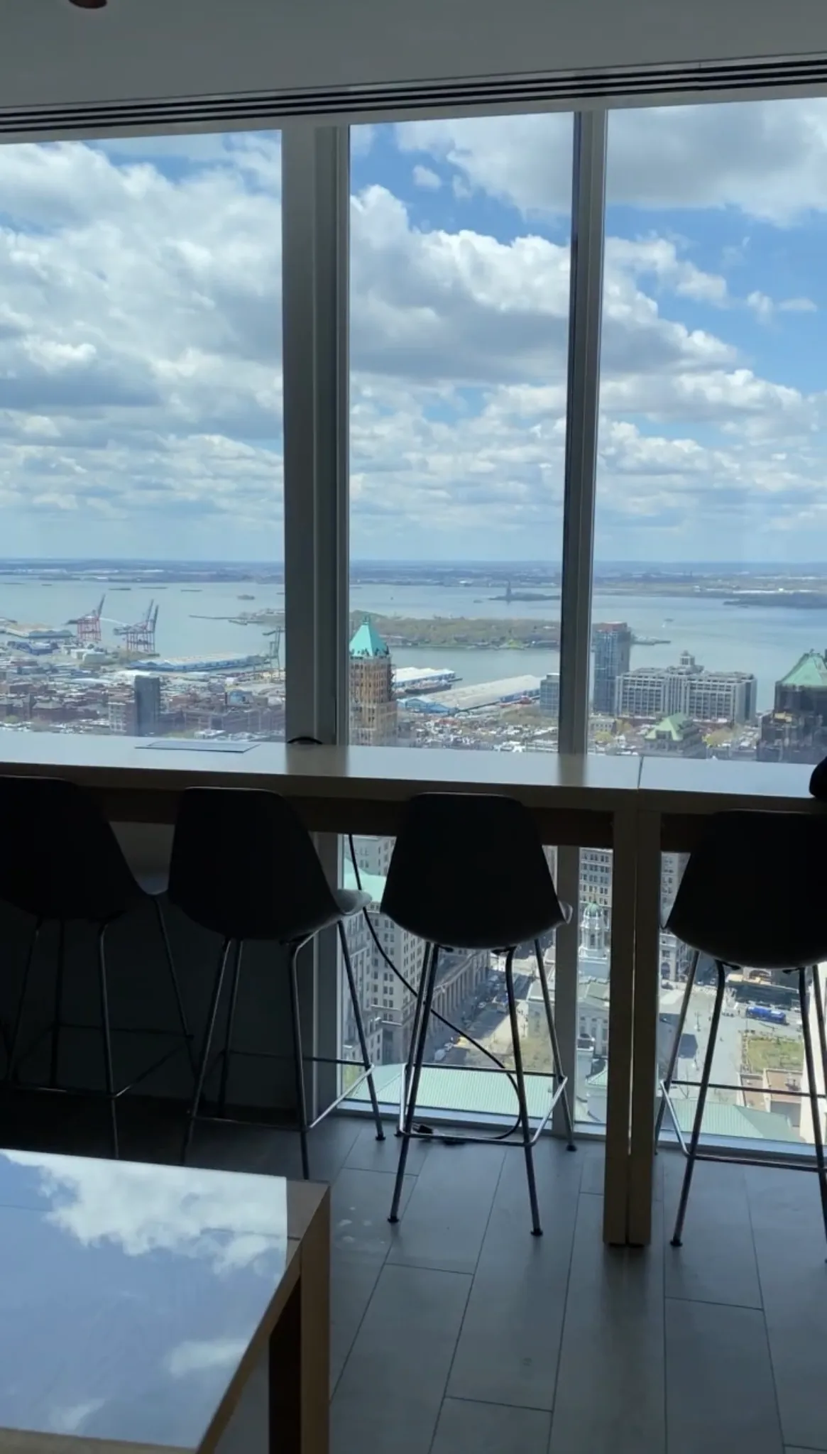 dining-windowbarseatingview