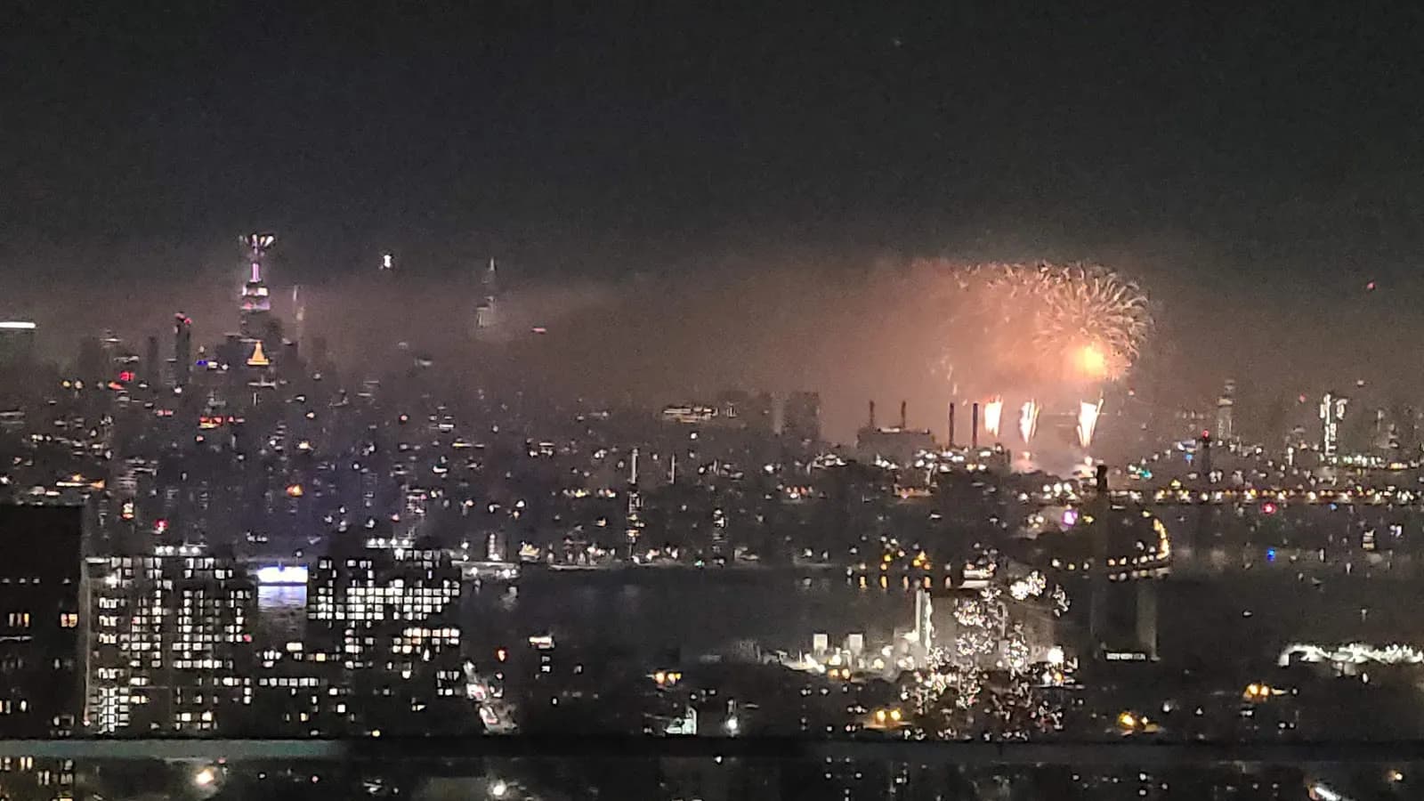 exterior-fireworksskylineview
