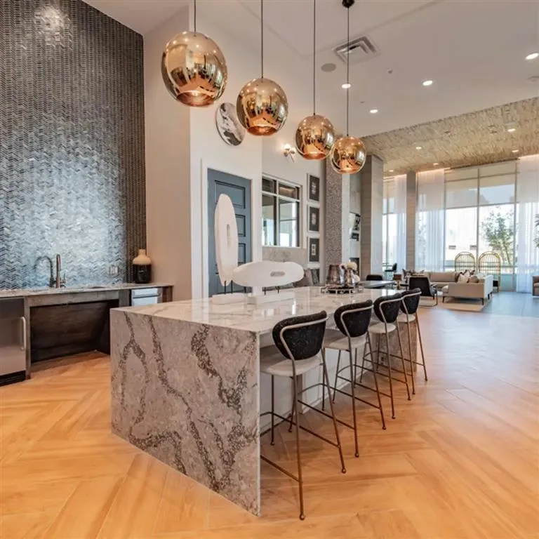 amenities-residentlounge