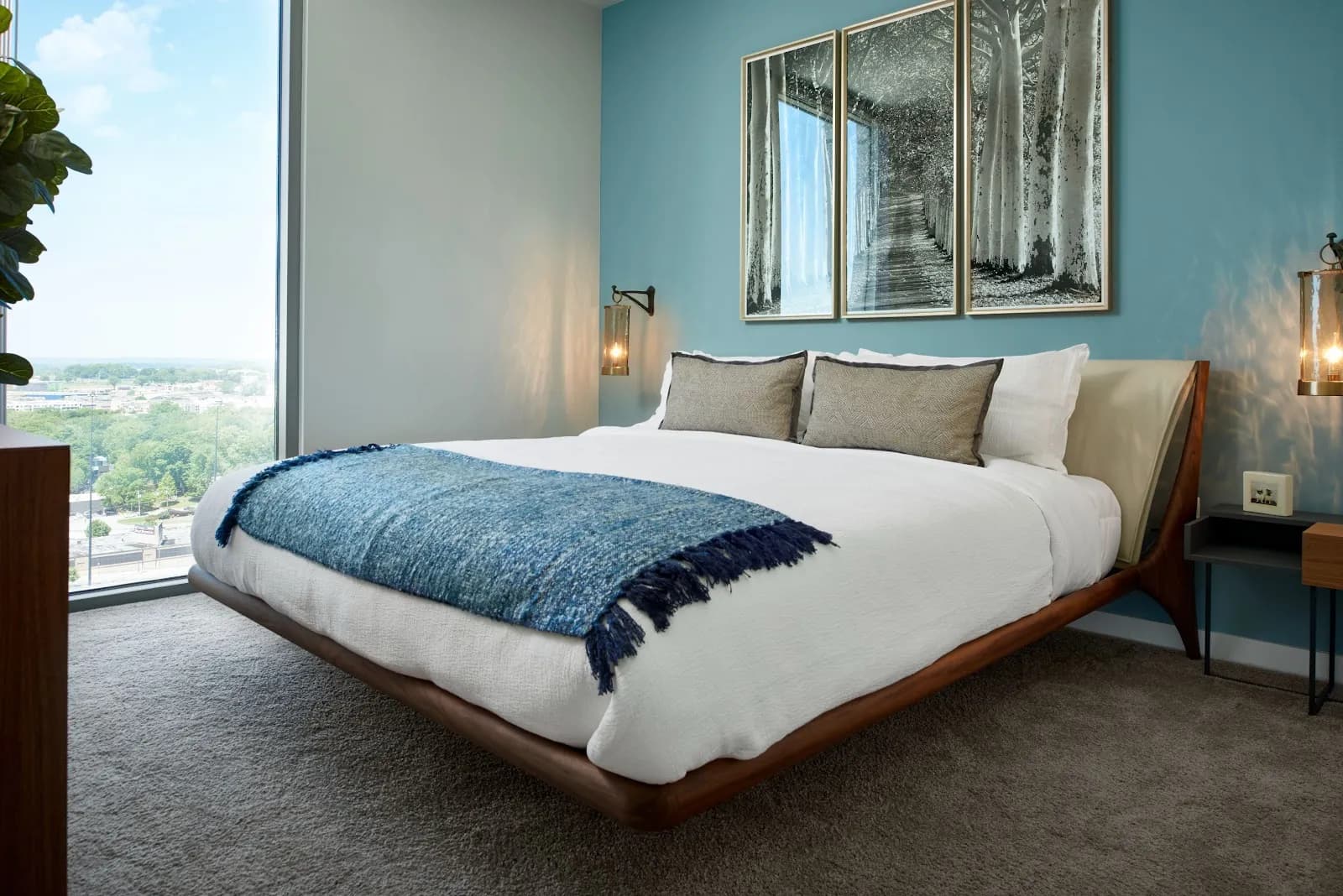 bedroom-kingbed