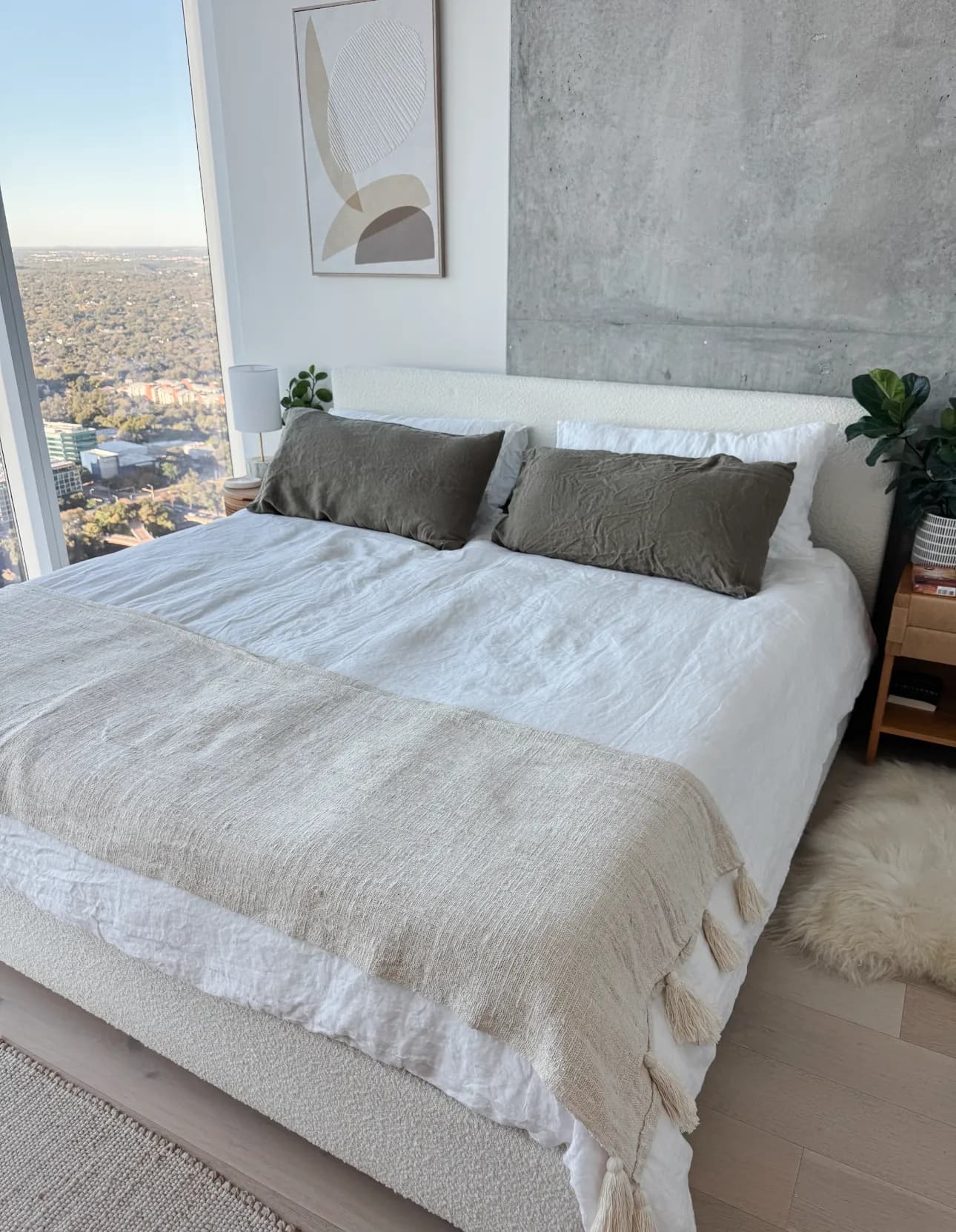 bedroom-windowbed