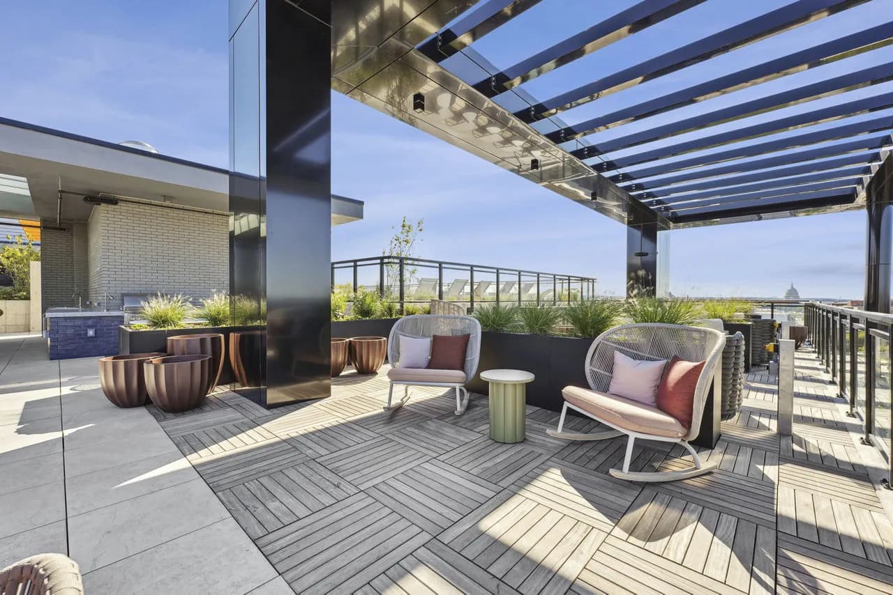 amenities-rooftopseating