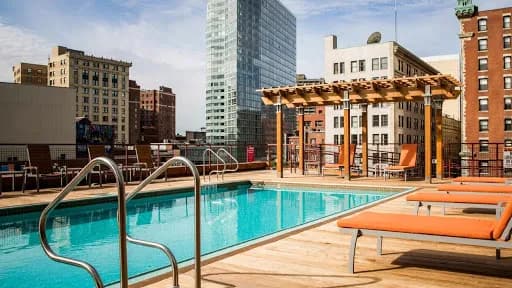 amenities-pool