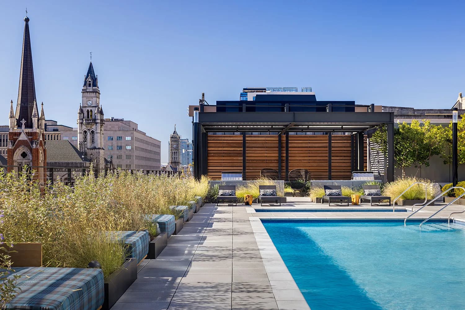 amenities-rooftoppool