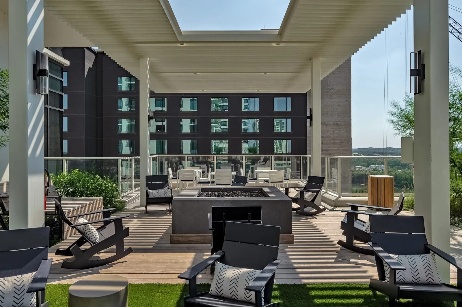 amenities-firepitdeck