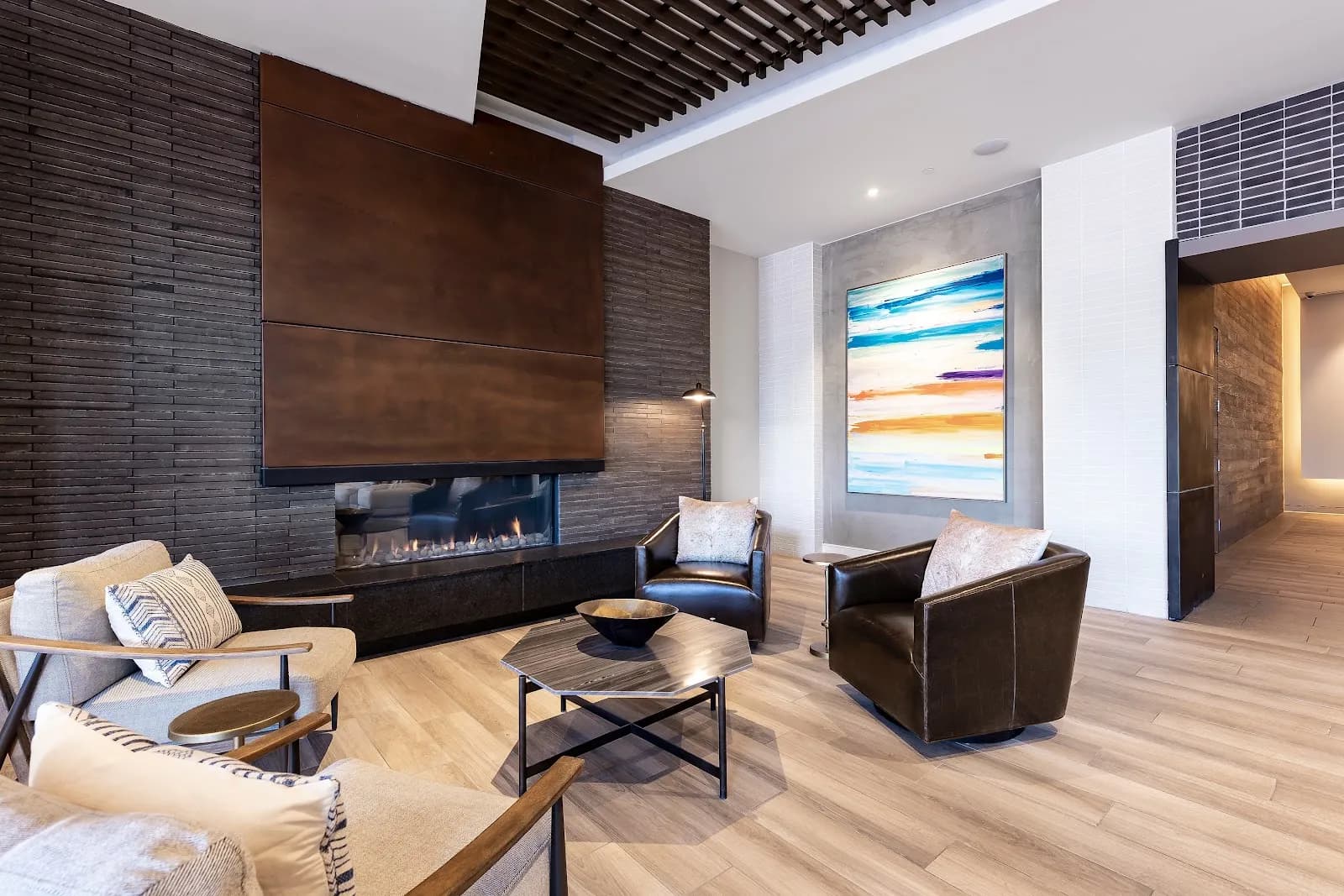 interior-fireplacelounge