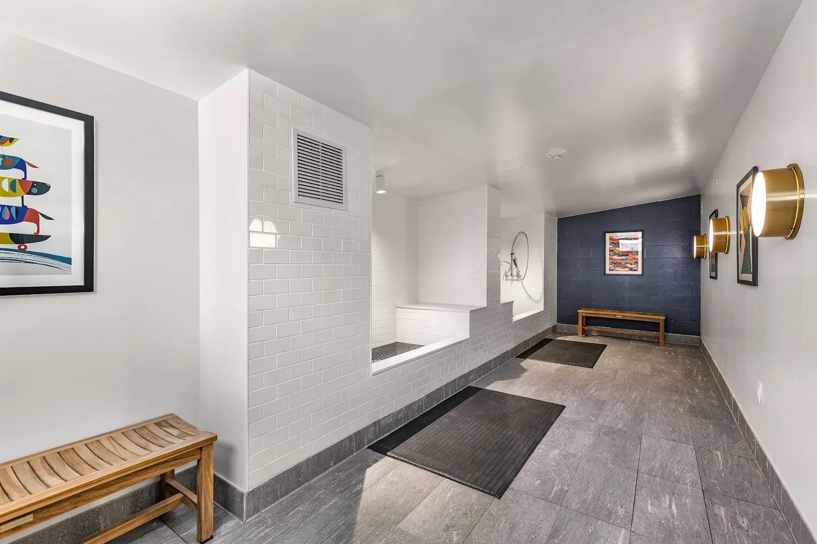 other-lockerroom