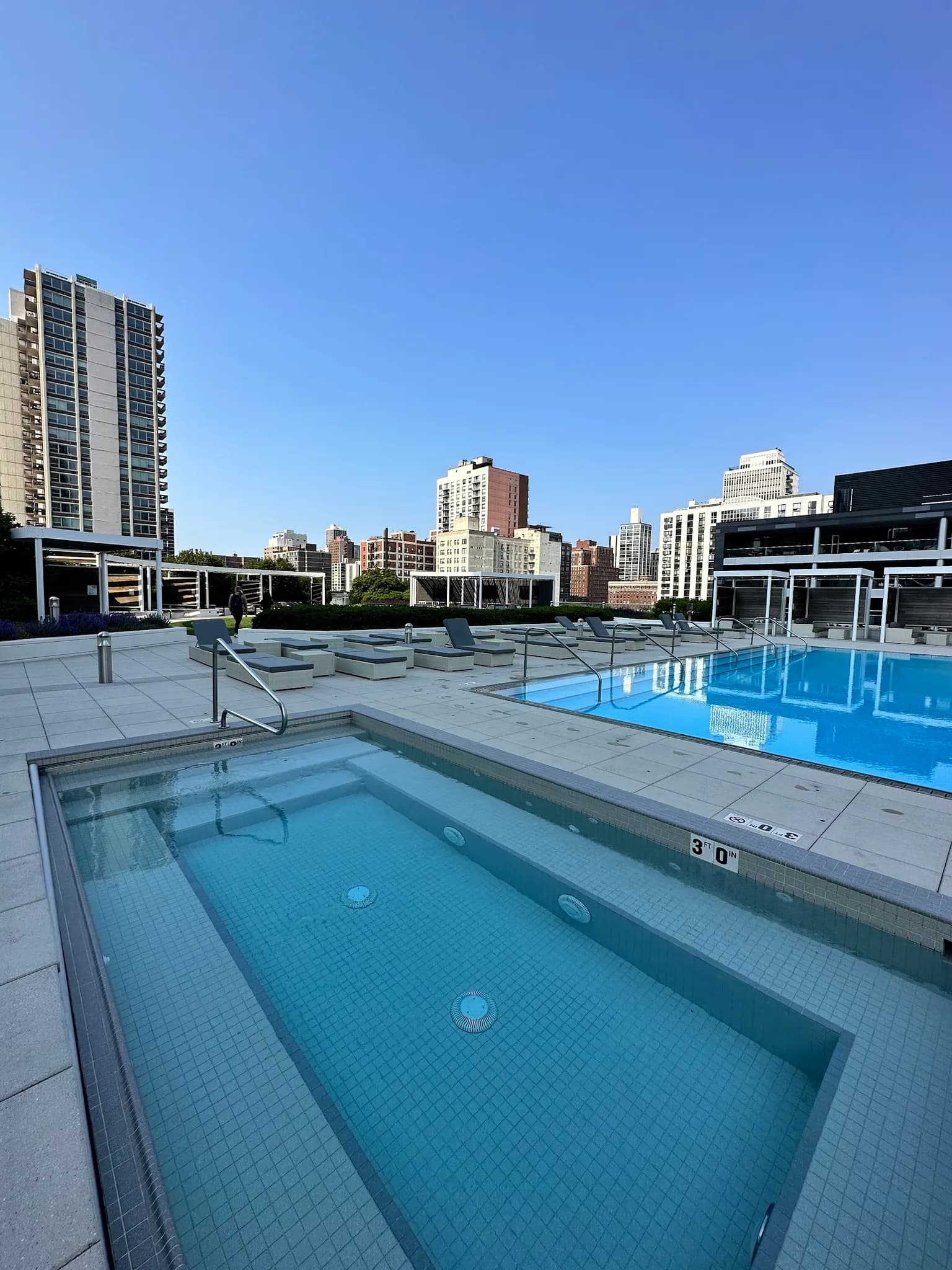 amenities-pool